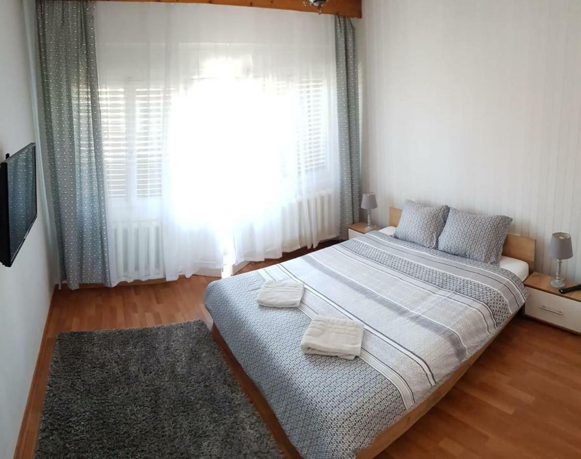 Premium Central Apartment Gran Varadino Esterno foto